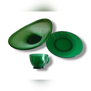 Emerald glass dishes